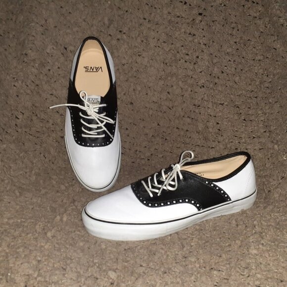 VANS VAULT-SPECTATOR LX-Black/White Leather-VN0KXNBA2-RARE/SKATE-SZ 9-Near Mint - Picture 1 of 8
